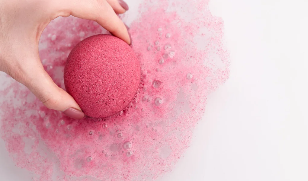 WHAT-HAPPENS-WHEN-YOU-USE-A-CBD-BATH-BOMB